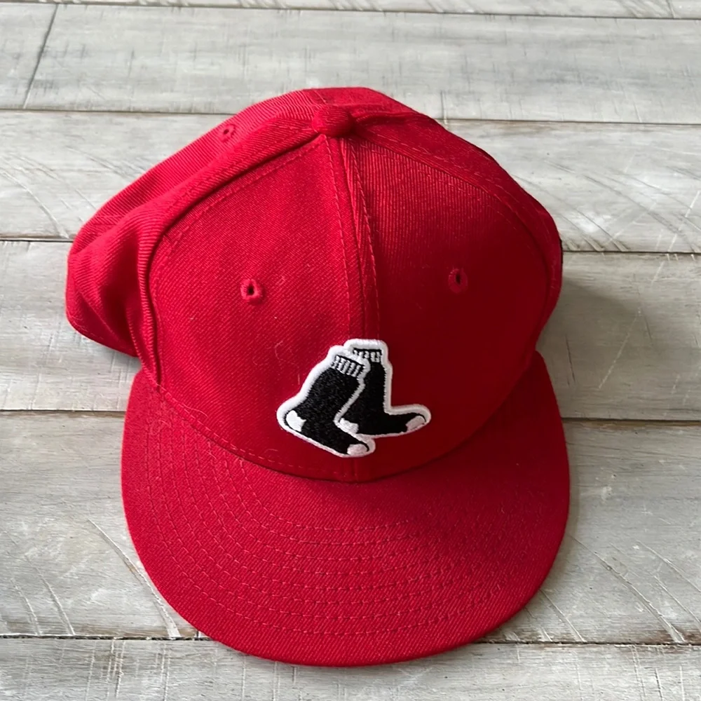 Red Sox Hat - Picture 1 of 4